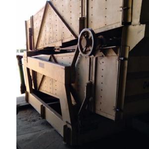 Peneirão Duplo com 8 Peneiras e Bicas de Saída