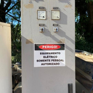 Painel Elétrico de Grande Porte, Fabricado com Materiais Siemens e Sirius