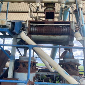 Despolpador Pinhalense com 4 Robôs