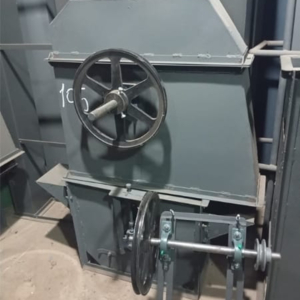 Elevador Quadrado completo com correia, canecas de lata, transmissão e motor de 2 CV.