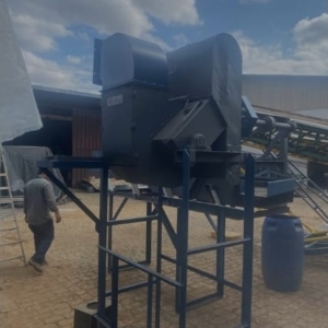 Pré-limpeza – Turbina Aspiradora de Folhas e 2 Peneiras